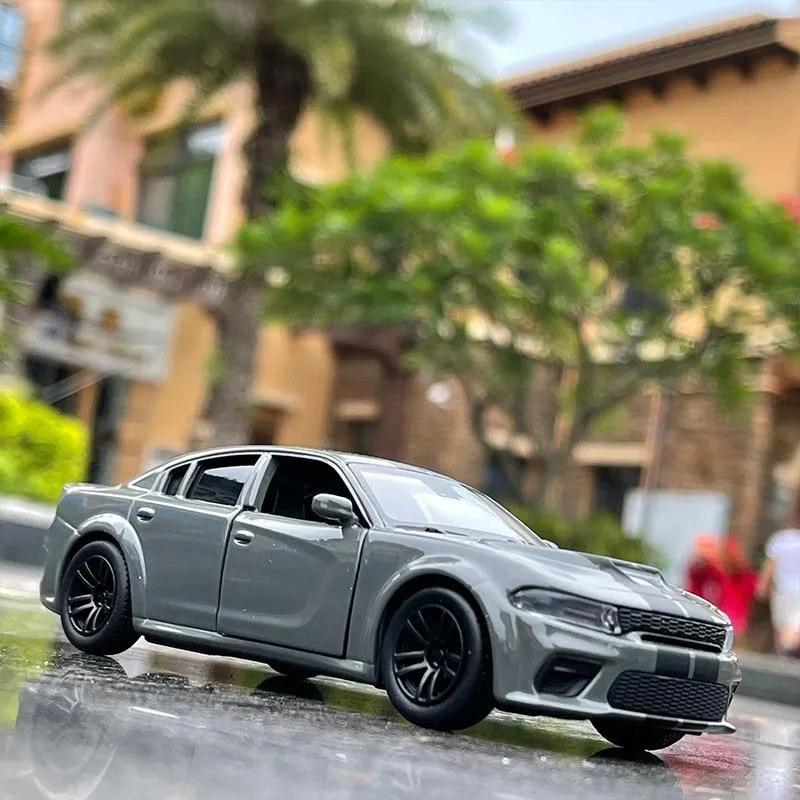 1:36 Dodge Charger SRT Hellcat Simulation Car of Model Alloy Toy Car Muscle Vehicle Children Classic Metal Cars Birthday Gifts