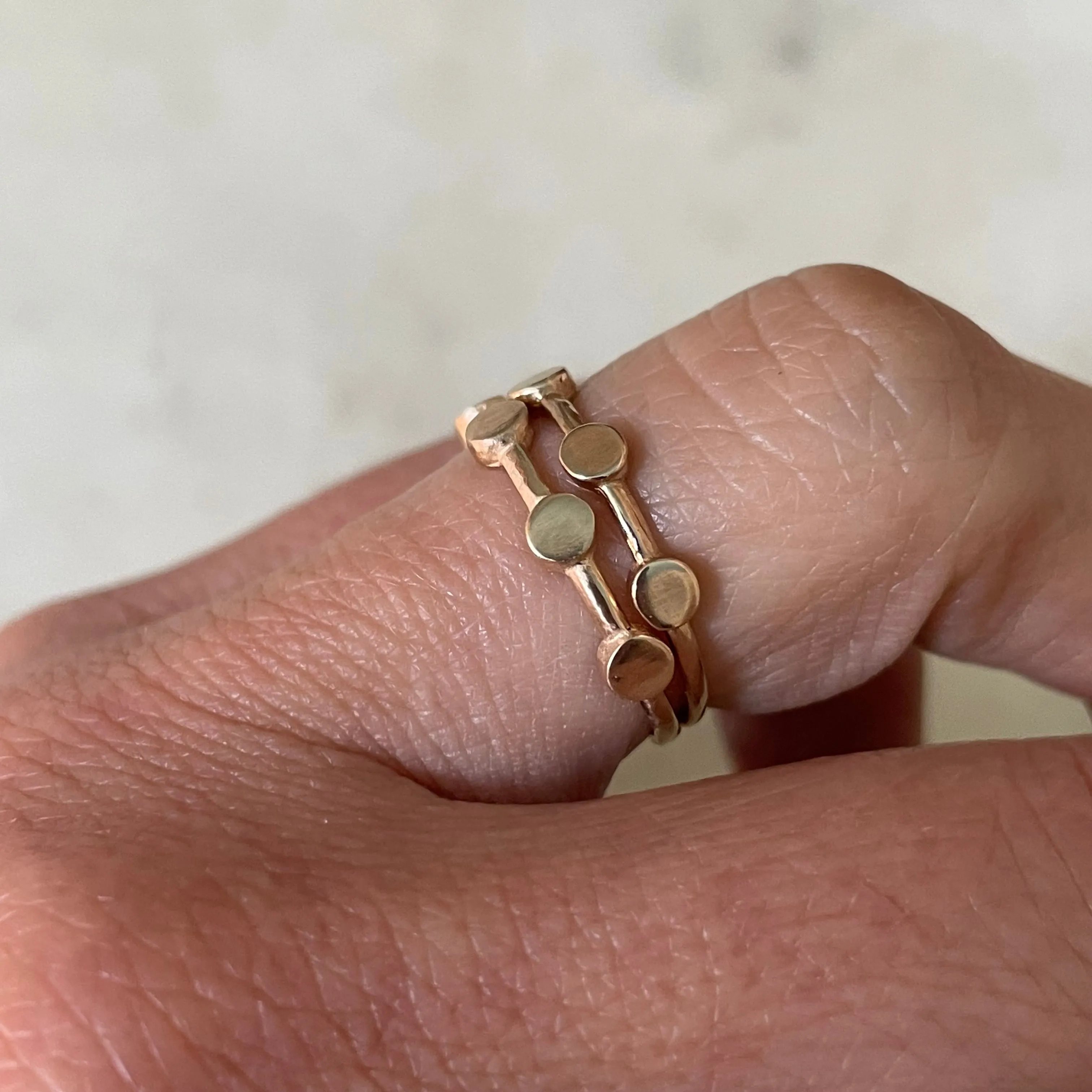 DOT TO DOT RING — NO STONE