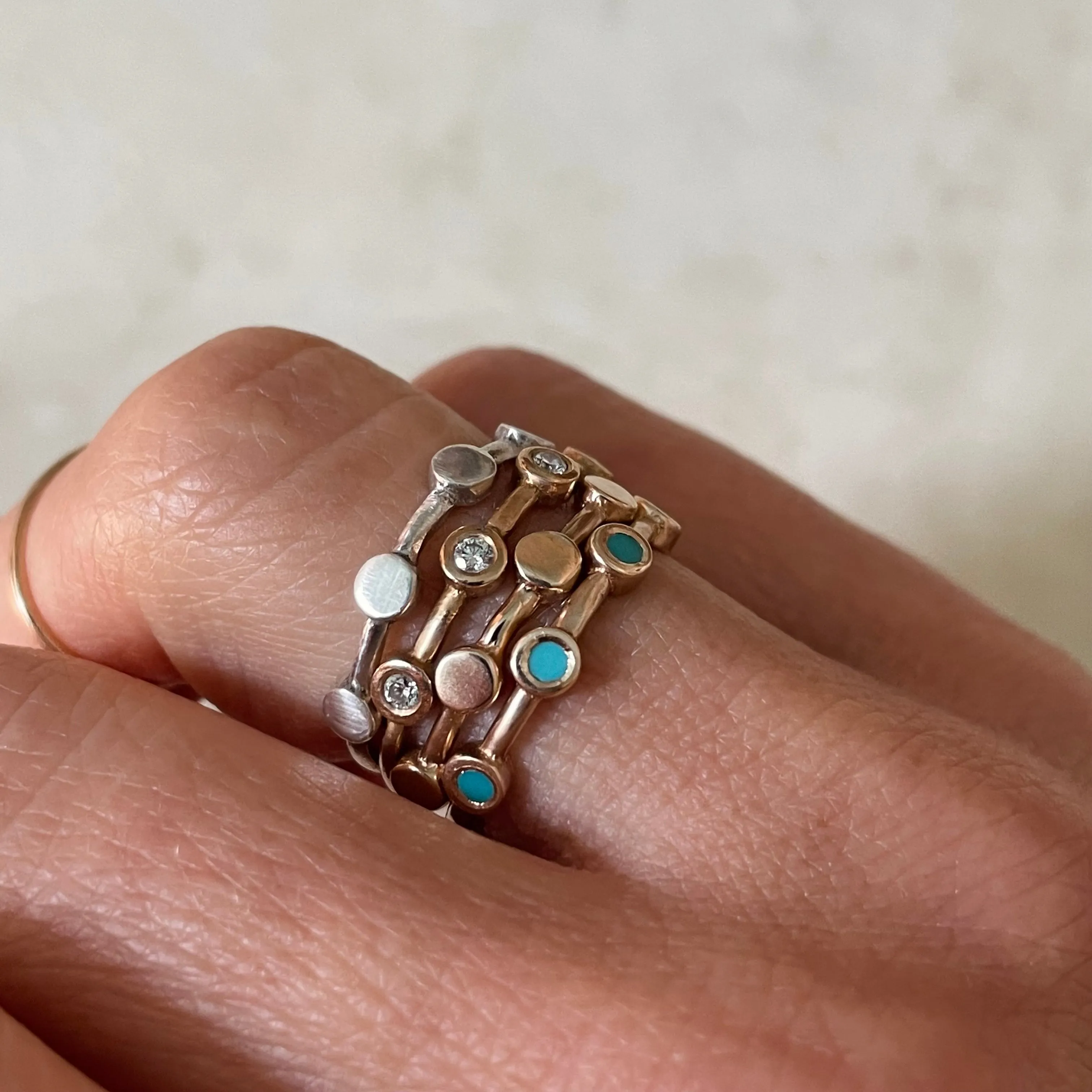 DOT TO DOT RING — NO STONE