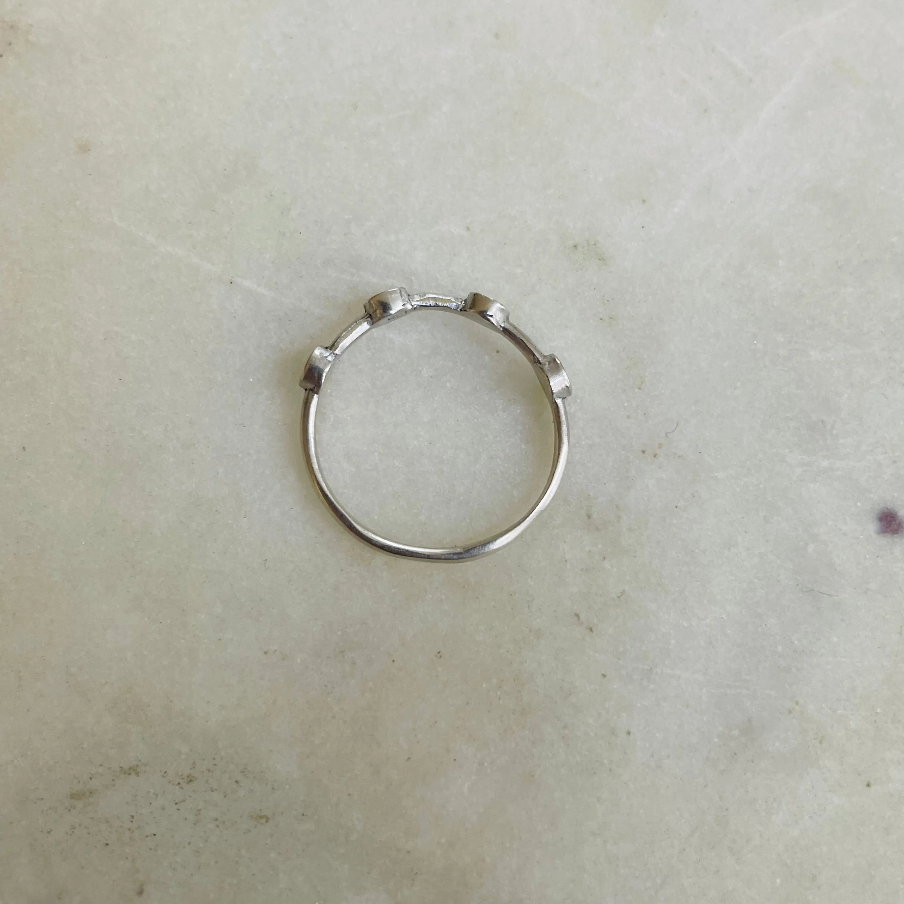 DOT TO DOT RING — NO STONE