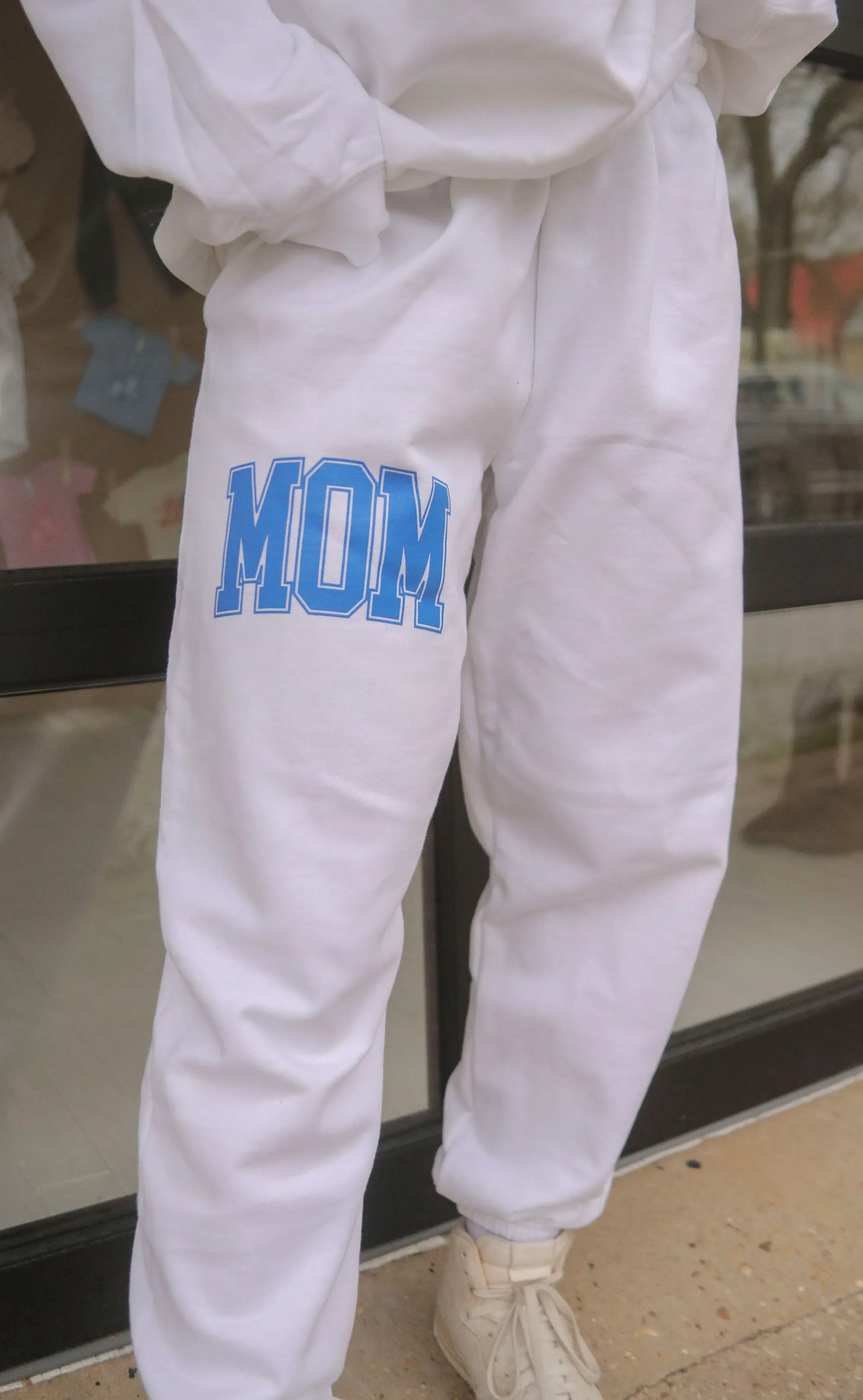 friday   saturday: mom sweatpants - blue