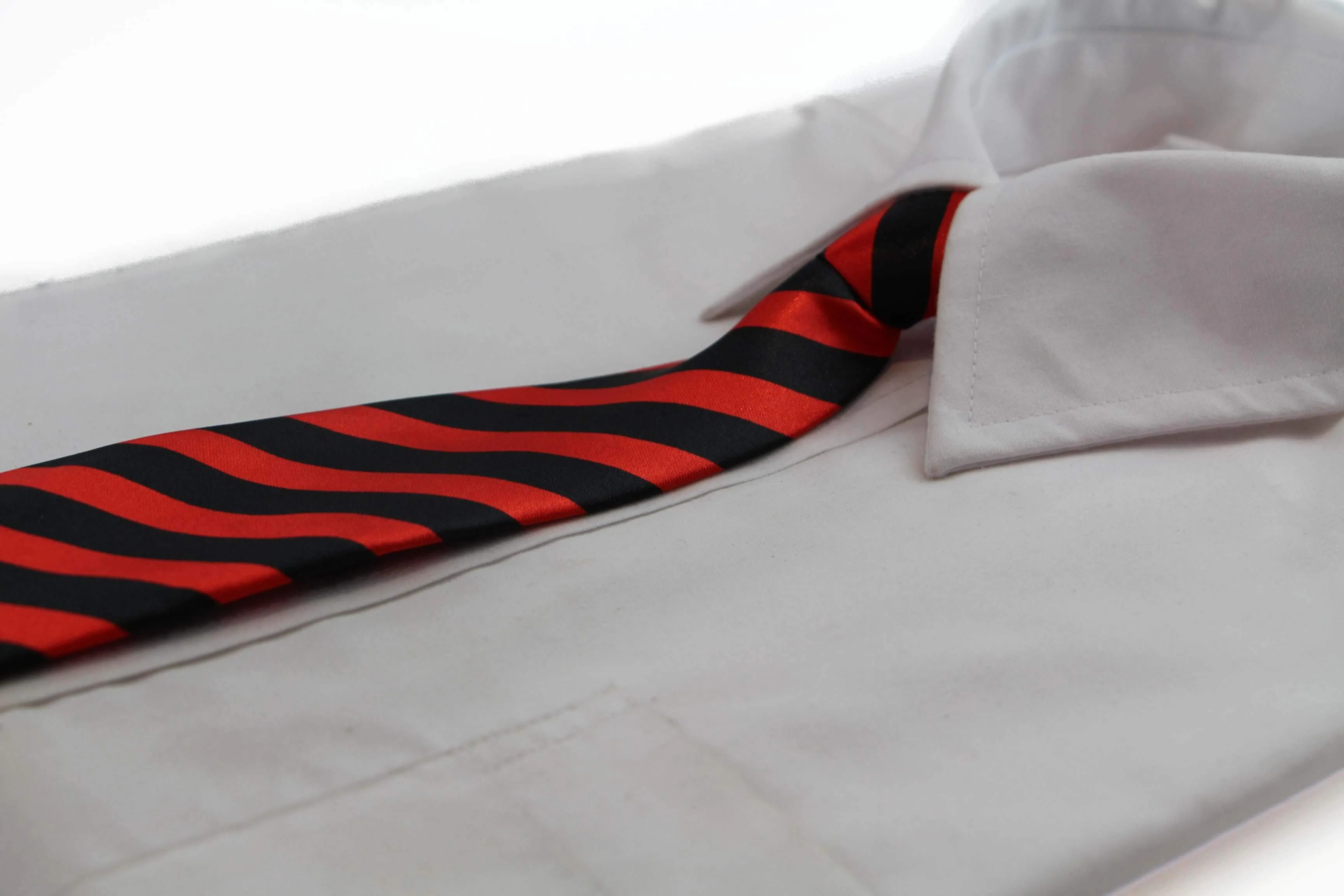 Kids Boys Red & Black Patterned Elastic Neck Tie - Diagonal Stripe