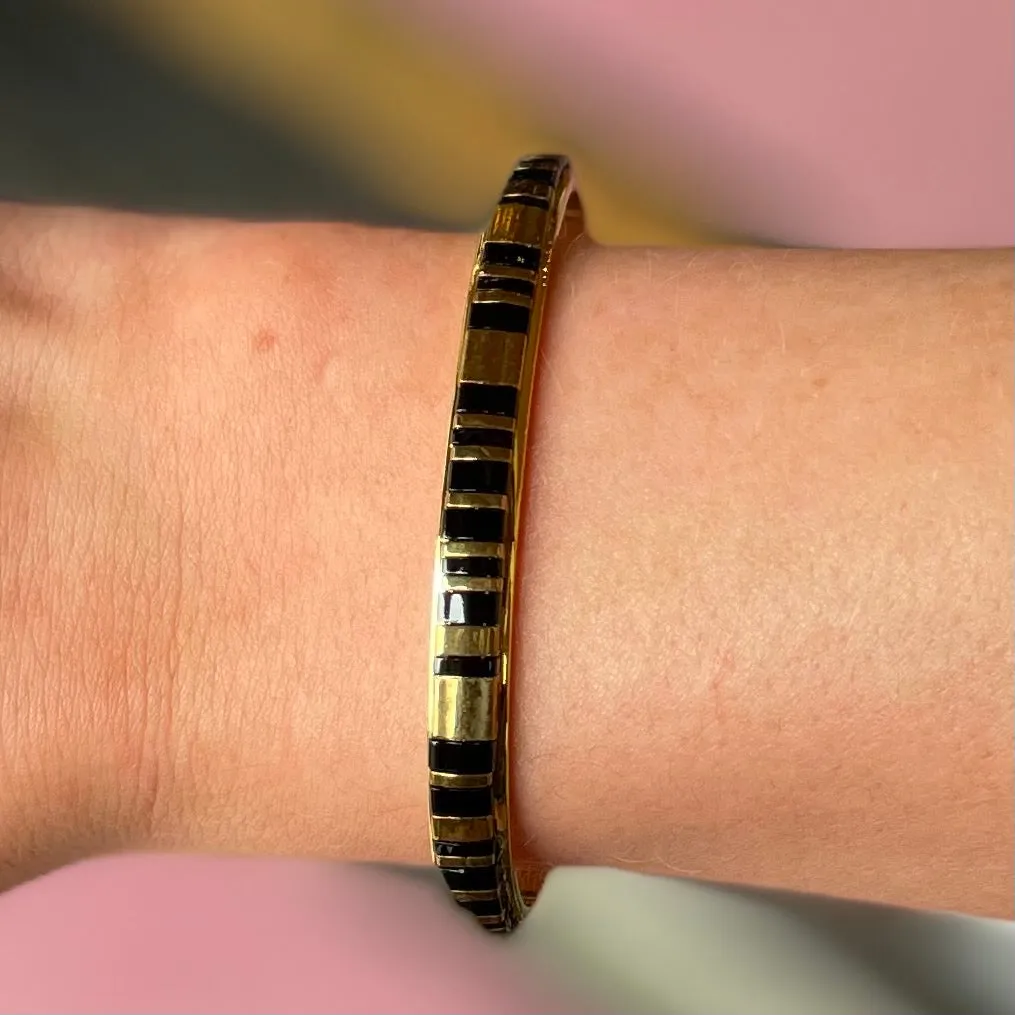 Sandy Hyun Gold Stripe Bangle