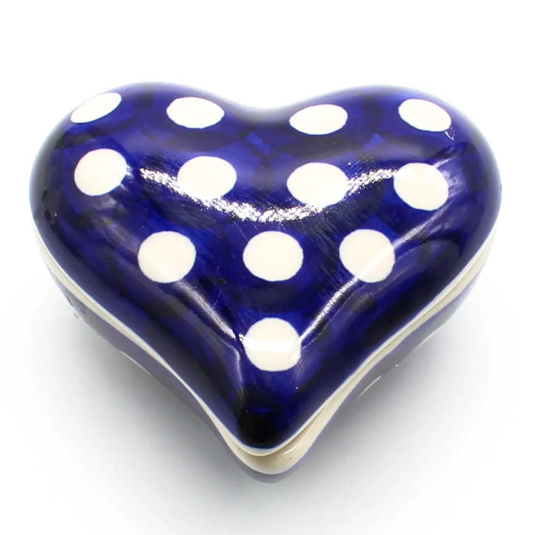 Tiny Heart Keeper w/ Cover in White Polka-Dot